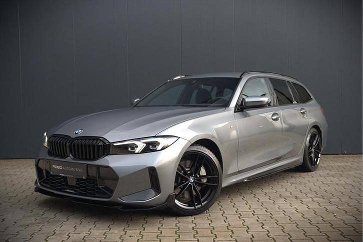 Occasion BMW 330 M Performance 245 PK (180 kW) 2024 Grijs Stationwagen