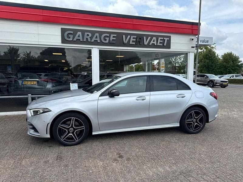 Sedan Gebruikt 2021 Mercedes A250 Business Sedan | € 28.950 (Eerlijke prijs) - Afbeelding 1/4