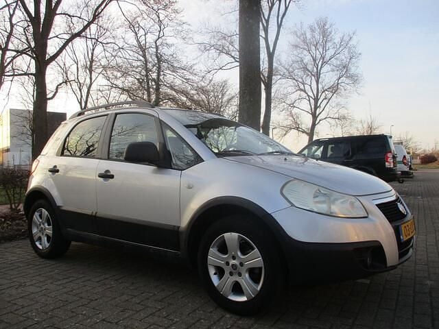 Occasion Fiat Sedici Young 107 PK (78 kW) 2010 Grijs (metallic) SUV