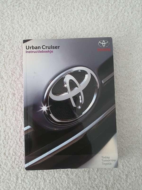 Grijs Gebruikt 2009 Toyota Urban Cruiser Comfort SUV | € 3.999 (Goede deal) - Afbeelding 1/4