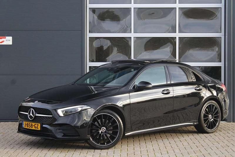 Occasion Mercedes A250 AMG 218 PK (160 kW) 2020 Zwart Sedan
