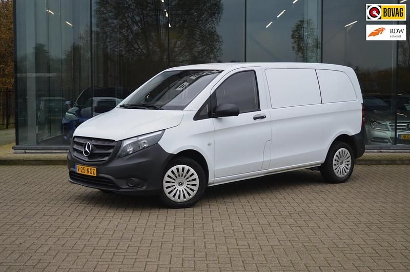 Gebruikt 2017 Mercedes Vito Van | € 14.574 - Afbeelding 1/4