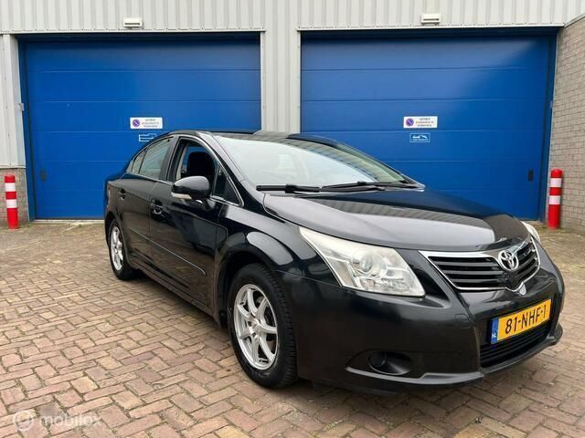 Zwart Gebruikt 2010 Toyota Avensis Comfort Sedan | € 5.650 (Eerlijke prijs) - Afbeelding 1/4
