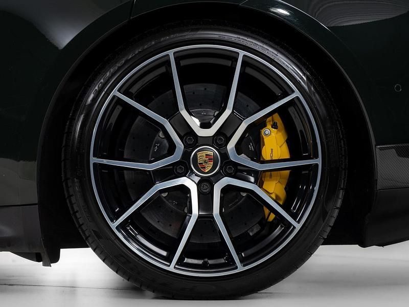 Occasion Porsche Taycan Sport Turismo 561 kW (763 PK) 2024 Groen Sedan