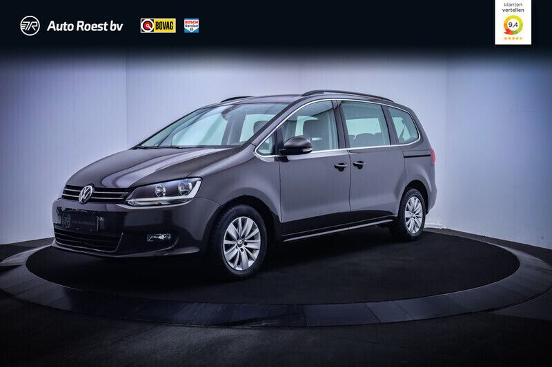 Grijs Gebruikt 2022 VW Sharan Comfortline MPV | € 41.125 (Iets duurder) - Afbeelding 1/4