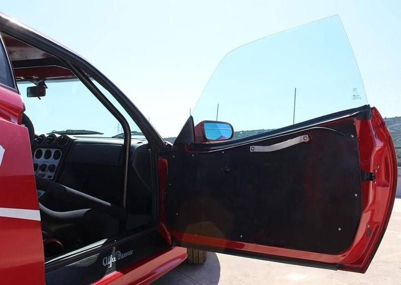 Occasion Alfa Romeo GTV 220 PK (161 kW) 2000 Rood Coupé