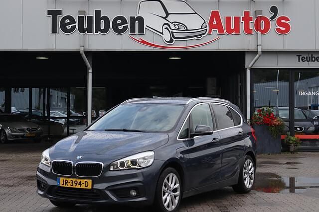 Grijs Gebruikt 2016 BMW 225 Active Tourer Executive MPV | € 7.985 (Super prijs) - Afbeelding 1/4