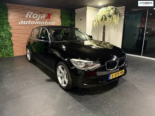 Zwart Gebruikt 2014 BMW 114 Hatchback | € 9.499 (Eerlijke prijs) - Afbeelding 1/4