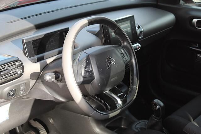 Occasion Citroën C4 Feel 82 PK (60 kW) 2015 Rood SUV