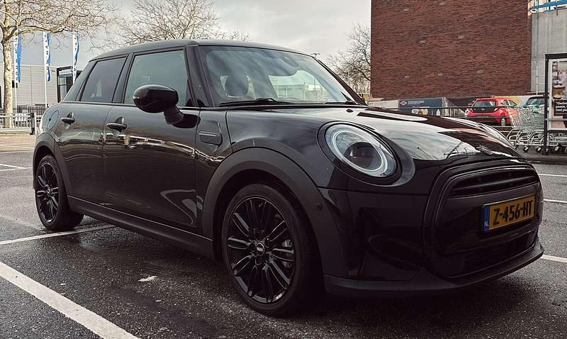 Occasion Mini Cooper Chili 136 PK (100 kW) 2021 Zwart Hatchback