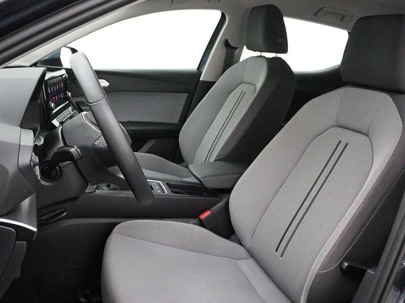 Occasion Seat Leon Style 110 PK (80 kW) 2024 Grijs Hatchback