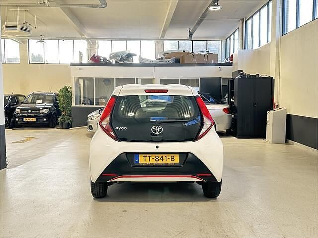 Occasion Toyota Aygo 72 PK (52 kW) 2018 Wit Hatchback