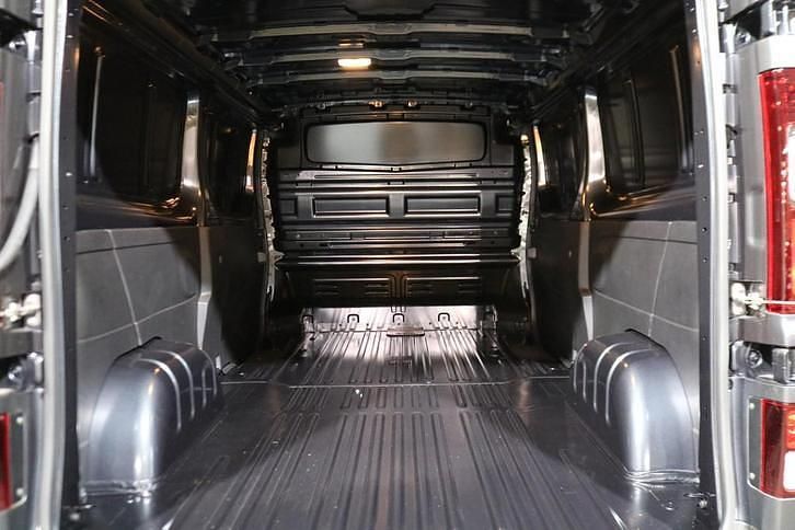 Occasion Nissan Primastar N-Connecta 170 PK (125 kW) 2024 Grijs MPV