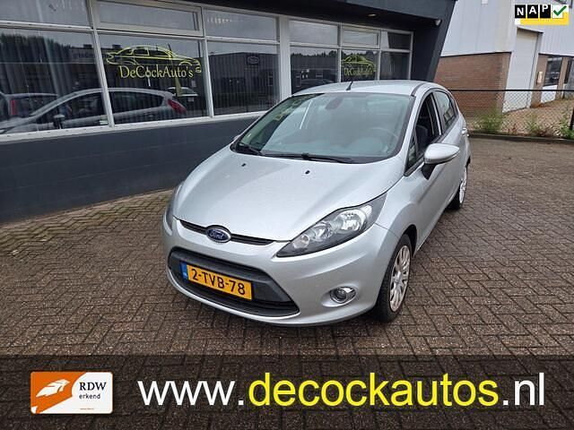 Grijs Gebruikt 2012 Ford Fiesta Hatchback | € 2.640 (Eerlijke prijs) - Afbeelding 1/4
