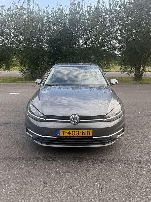 Grijs Gebruikt 2018 VW Golf VII Highline Stationwagen | € 12.999 (Super prijs) - Afbeelding 1/4