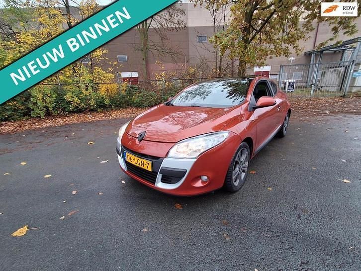 Gebruikt 2010 Renault Mégane III Dynamique Coupé | € 2.999 (Goede deal) - Afbeelding 1/4