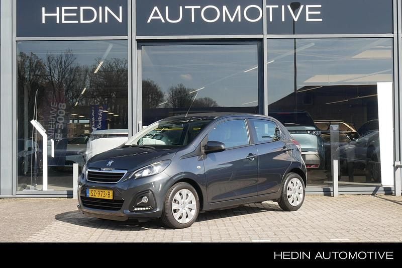 Grijs Gebruikt 2018 Peugeot 108 Active Hatchback | € 9.245 (Eerlijke prijs) - Afbeelding 1/4