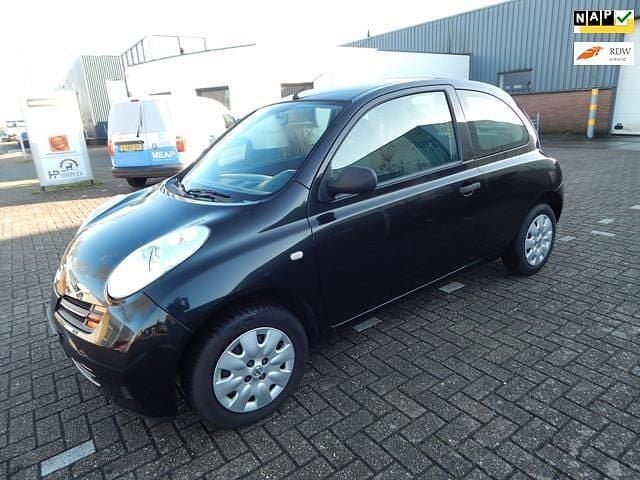 Zwart (metallic) Occasion 2005 Nissan Micra Comfort Hatchback | € 1.295 (Eerlijke prijs) - Afbeelding 1/4
