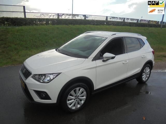 Wit Gebruikt 2019 Seat Arona Business SUV | € 15.750 (Eerlijke prijs) - Afbeelding 1/4