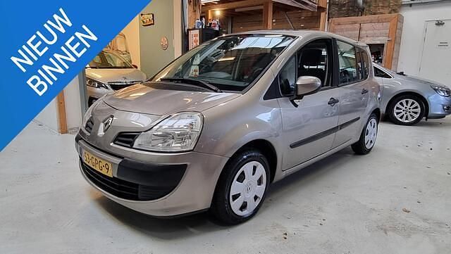 Beige Gebruikt 2008 Renault Grand Modus Expression MPV | € 3.750 (Goede deal) - Afbeelding 1/4
