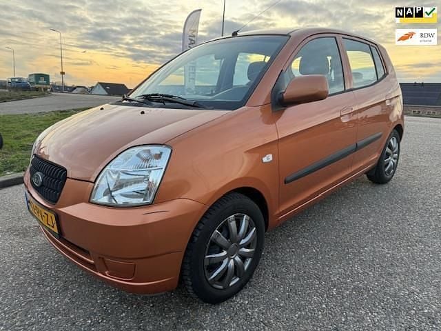 Oranje Occasion 2004 Kia Picanto Hatchback | € 2.499 (Eerlijke prijs) - Afbeelding 1/4