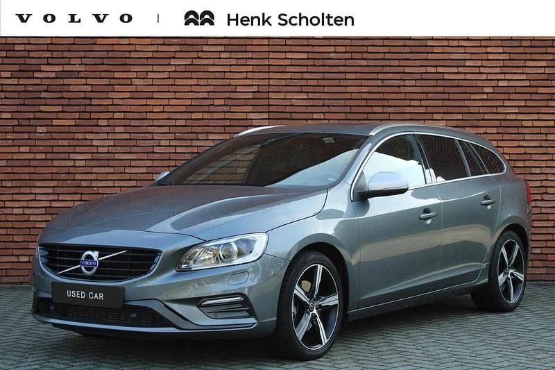 Grijs Gebruikt 2018 Volvo V60 Business Edition Stationwagen | € 21.950 (Super prijs) - Afbeelding 1/4