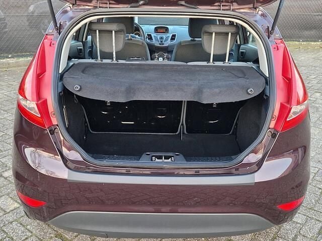 Occasion Ford Fiesta Limited 60 PK (44 kW) 2009 Paars (metallic) Hatchback