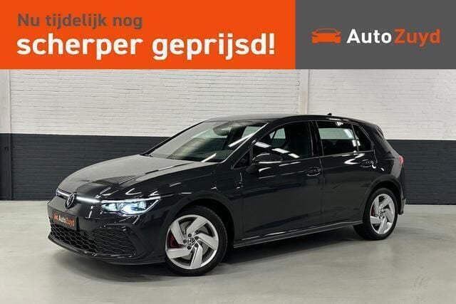Grijs Gebruikt 2021 VW Golf VIII GTE Hatchback | € 26.993 (Eerlijke prijs) - Afbeelding 1/4