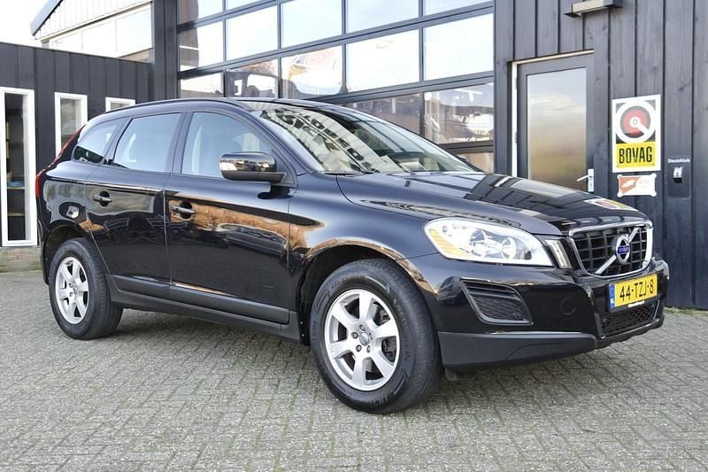 Zwart Gebruikt 2012 Volvo XC60 Kinetic SUV | € 15.589 (Eerlijke prijs) - Afbeelding 1/4