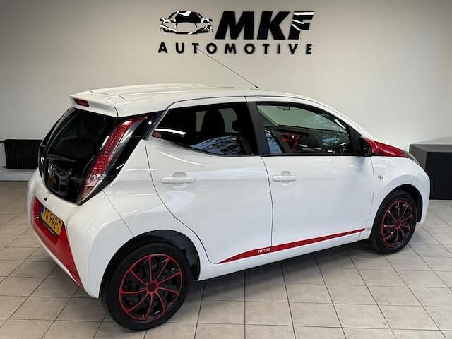Occasion Toyota Aygo 69 PK (50 kW) 2015 Wit Hatchback