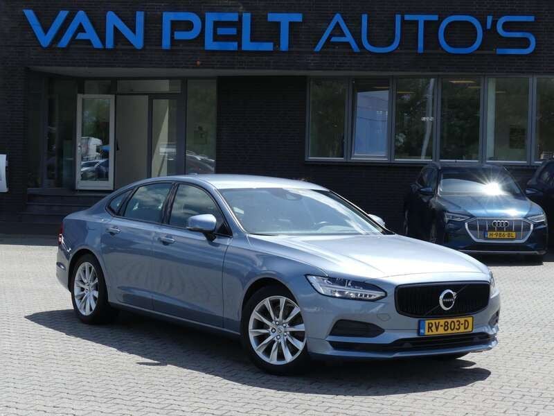 Blauw Gebruikt 2018 Volvo S90 Momentum Sedan | € 21.900 (Super prijs) - Afbeelding 1/4