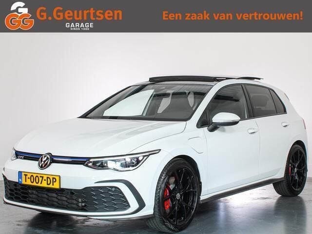 Wit Gebruikt 2020 VW Golf VIII GTE Hatchback | € 25.690 (Eerlijke prijs) - Afbeelding 1/4