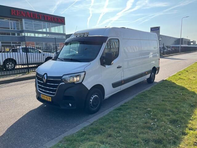 Wit Gebruikt 2021 Renault Master Van | € 16.950 (Duur) - Afbeelding 1/4