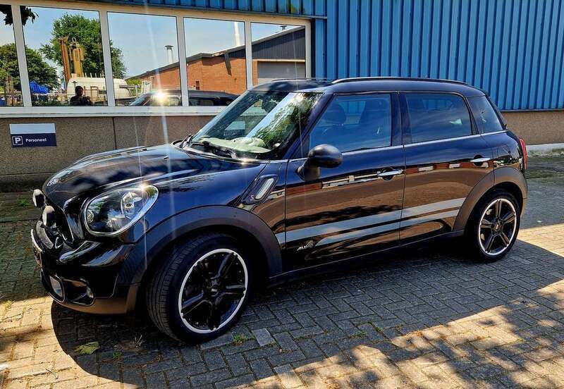 Zwart Gebruikt 2012 Mini Countryman Chili SUV | € 9.450 (Goede deal) - Afbeelding 1/4