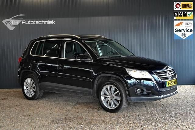 Zwart Occasion 2010 VW Tiguan Sport SUV | € 8.750 (Eerlijke prijs) - Afbeelding 1/4