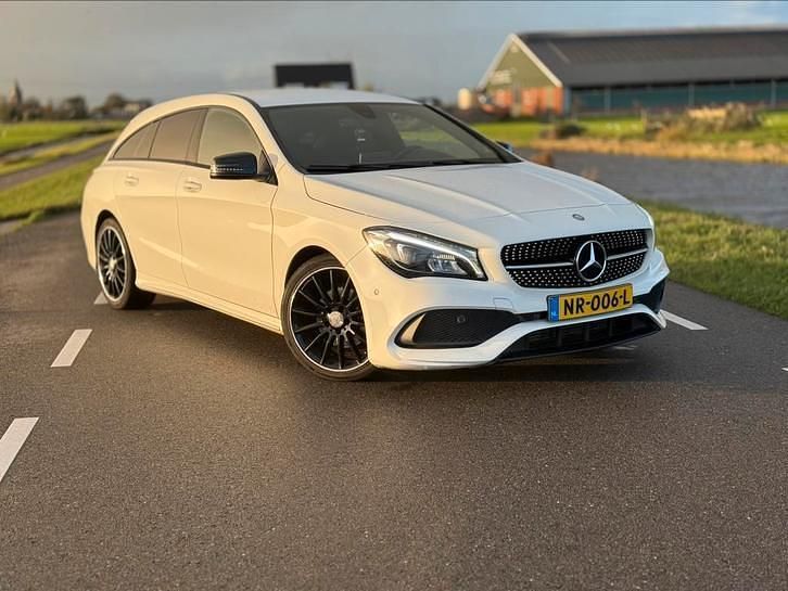 Gebruikt 2017 Mercedes CLA180 Shooting Brake Stationwagen | € 15.499 (Goede deal) - Afbeelding 1/4