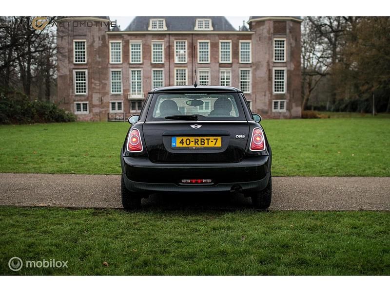 Occasion Mini ONE Business 75 PK (55 kW) 2011 Zwart Hatchback