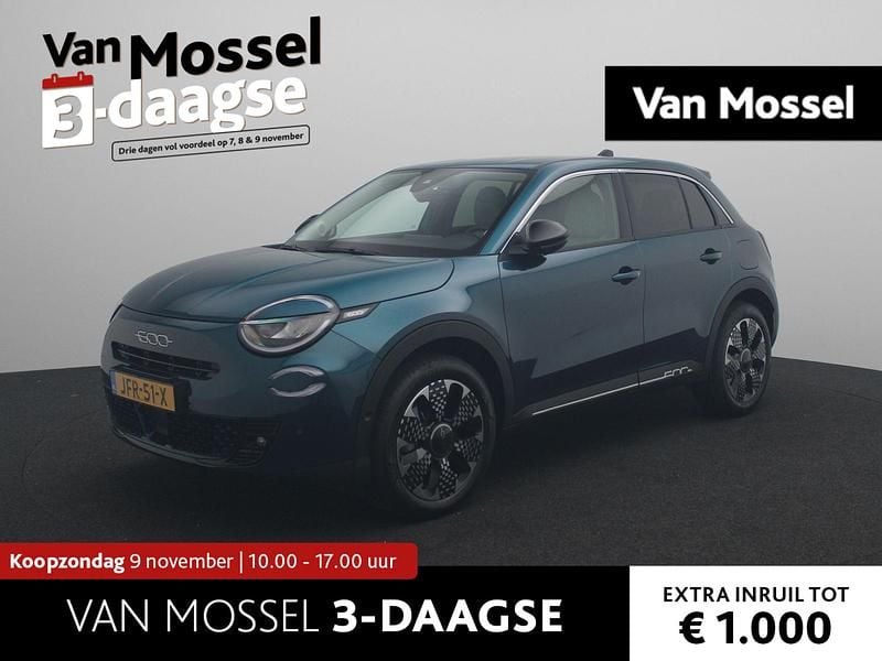 Blauw Gebruikt 2025 Fiat 600 La Prima SUV | € 33.900 (Iets duurder) - Afbeelding 1/4