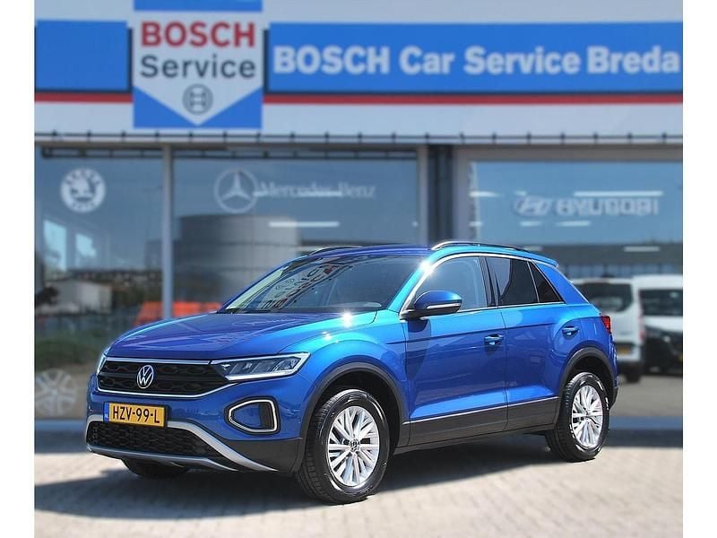 Blauw Gebruikt 2023 VW T-Roc Style SUV | € 25.950 (Eerlijke prijs) - Afbeelding 1/4