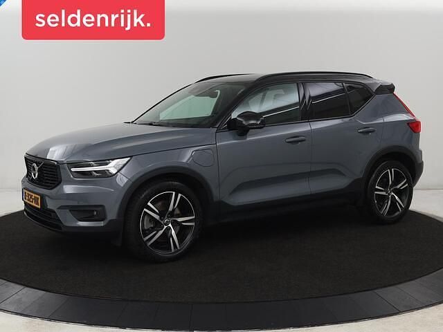 Grijs Occasion 2021 Volvo XC40 R-Design SUV | € 21.900 (Eerlijke prijs) - Afbeelding 1/4