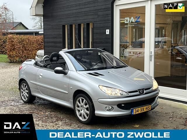 Grijs Gebruikt 2007 Peugeot 206 CC Quiksilver Cabriolet | € 2.945 (Eerlijke prijs) - Afbeelding 1/4