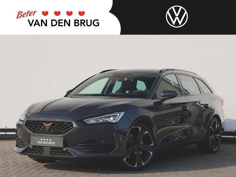 Grijs Gebruikt 2022 Cupra Leon Stationwagen | € 26.900 (Eerlijke prijs) - Afbeelding 1/4
