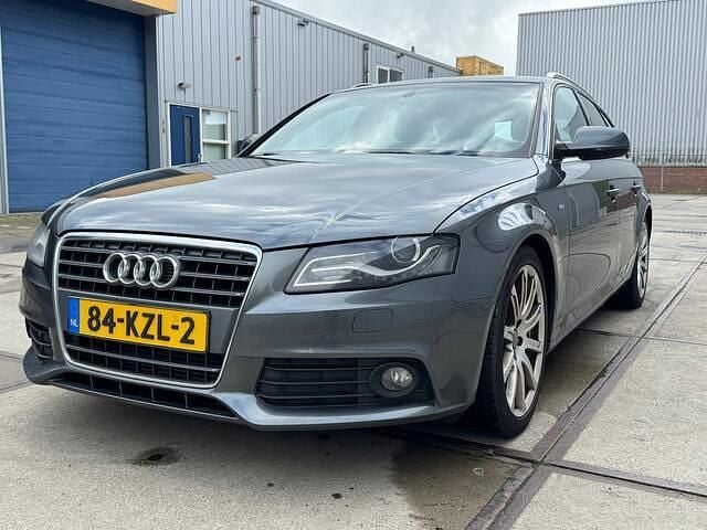 Grijs Occasion 2010 Audi A4 S-Line Stationwagen | € 2.750 (Super prijs) - Afbeelding 1/4