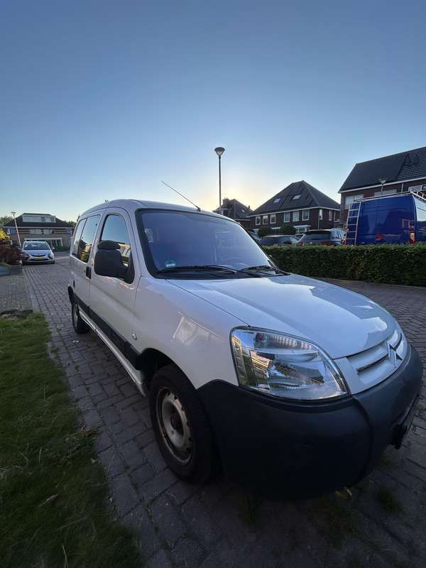 Wit Gebruikt 2007 Citroën Berlingo MPV | € 1.995 (Iets duurder) - Afbeelding 1/4
