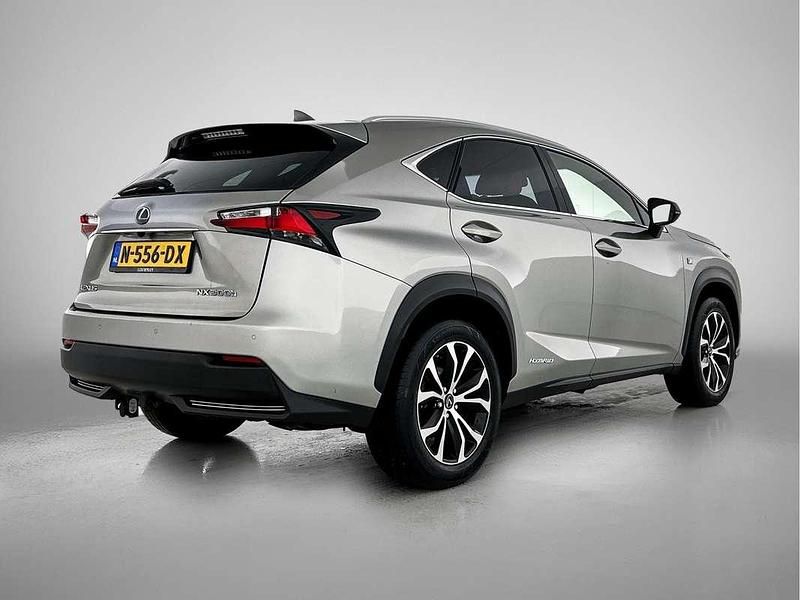 Occasion Lexus NX300h Sport Line 197 PK (144 kW) 2015 Grijs SUV