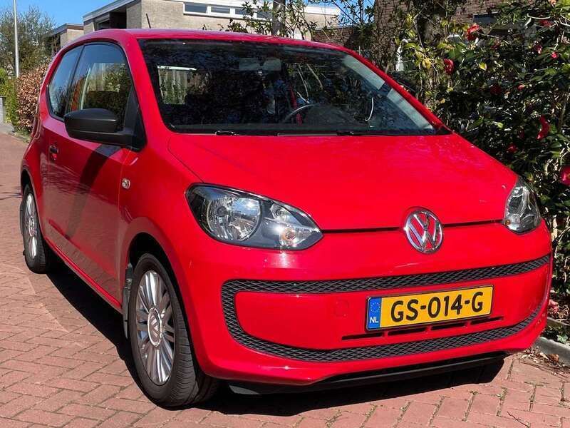 Rood Gebruikt 2015 VW up! Hatchback | € 5.850 (Eerlijke prijs) - Afbeelding 1/4