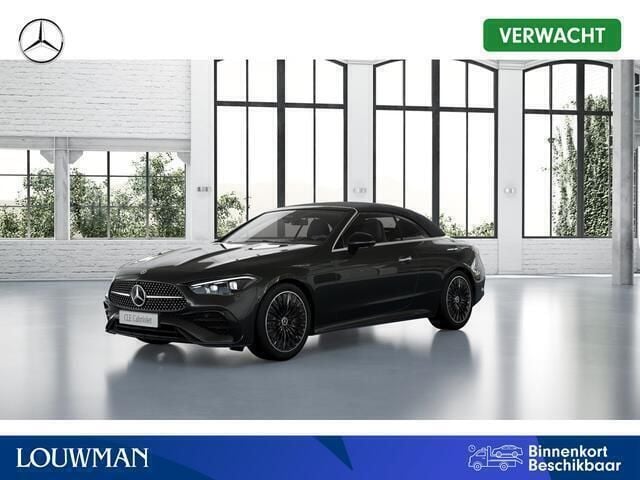 Grijs Nieuw 2025 Mercedes 180 AMG line Sedan | € 77.307 - Afbeelding 1/4