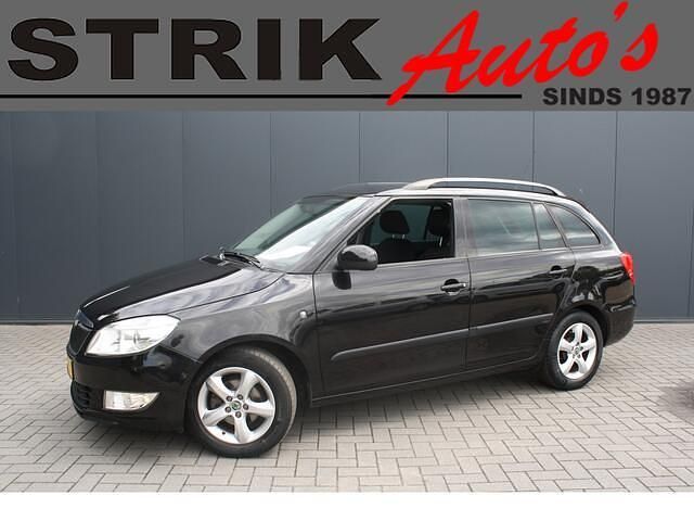 Zwart Gebruikt 2010 Skoda Fabia GreenLine Stationwagen | € 2.949 (Eerlijke prijs) - Afbeelding 1/4