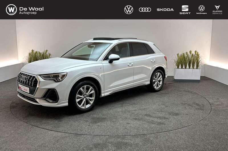 Wit, metallic lak Gebruikt 2019 Audi Q3 S-Line SUV | € 32.900 (Eerlijke prijs) - Afbeelding 1/3