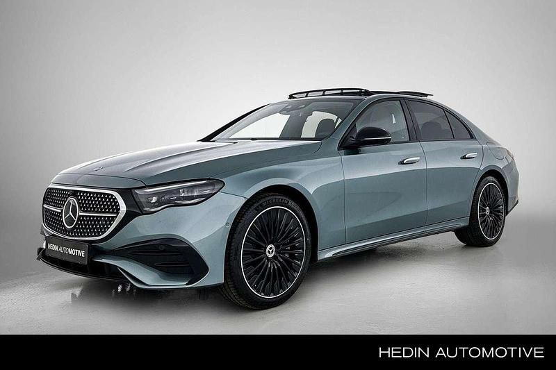 Zilver, metallic lak Nieuw 2025 Mercedes E300 Sport Edition Sedan | € 82.640 (Eerlijke prijs) - Afbeelding 1/4